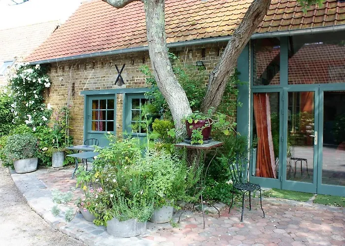 Ecuries De Coqueretaumont 度假居 *